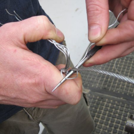 Splicing Threading