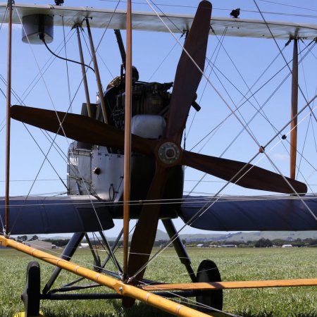 TVAL Remembrance Day Airshow