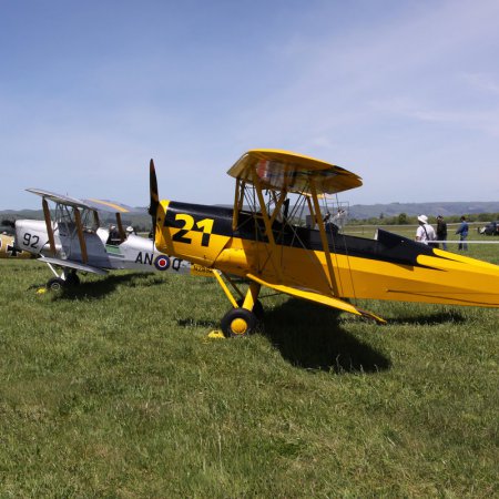 TVAL Remembrance Day Airshow