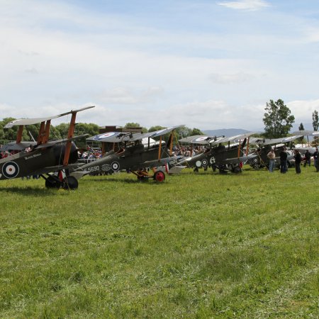 TVAL Remembrance Day Airshow