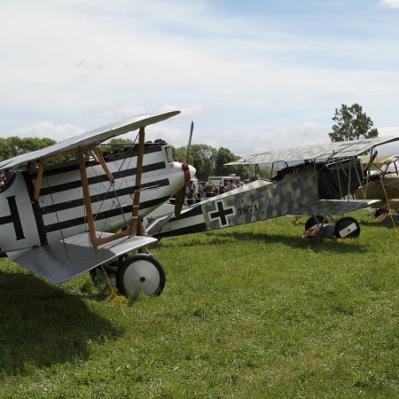 TVAL Remembrance Day Airshow