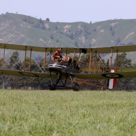 TVAL Remembrance Day Airshow