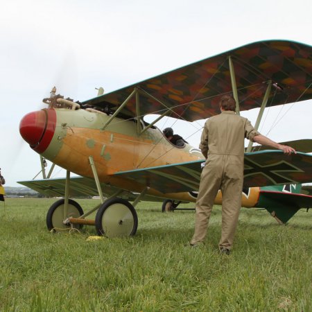 TVAL Remembrance Day Airshow