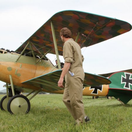 TVAL Remembrance Day Airshow