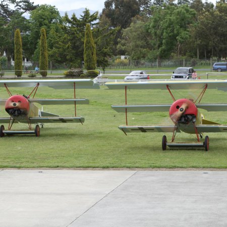 TVAL Remembrance Day Airshow