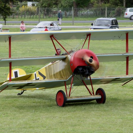 TVAL Remembrance Day Airshow