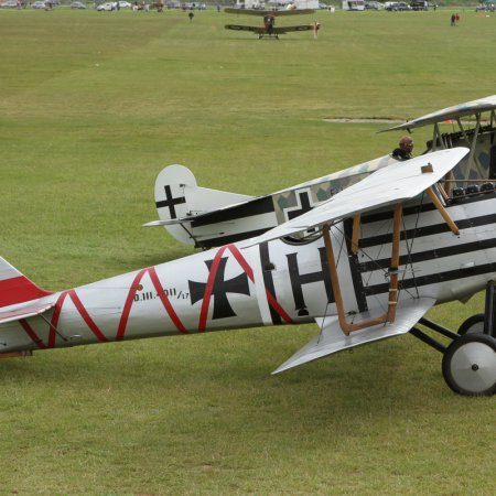 TVAL Remembrance Day Airshow